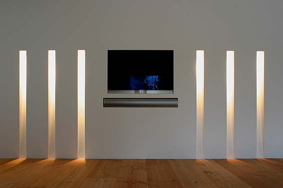 Fernsehwand_gr